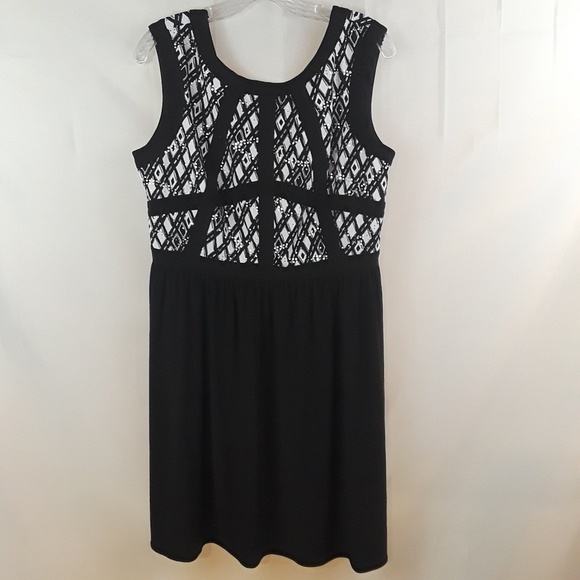 R & M Richards Dresses & Skirts - Dress// Black & White Caged Sparkle Bust Dress 14P